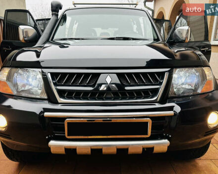 Черный Мицубиси Паджеро, объемом двигателя 3.2 л и пробегом 230 тыс. км за 10800 $, фото 122 на Automoto.ua