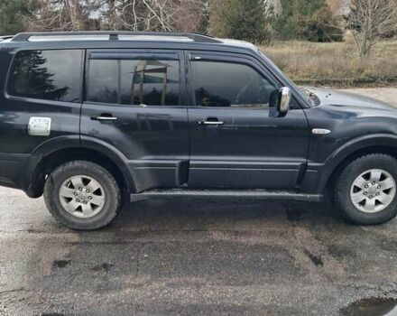 Чорний Міцубісі Паджеро, об'ємом двигуна 3.2 л та пробігом 203 тис. км за 7900 $, фото 2 на Automoto.ua