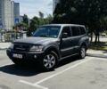 Чорний Міцубісі Паджеро, об'ємом двигуна 3.2 л та пробігом 220 тис. км за 12000 $, фото 1 на Automoto.ua
