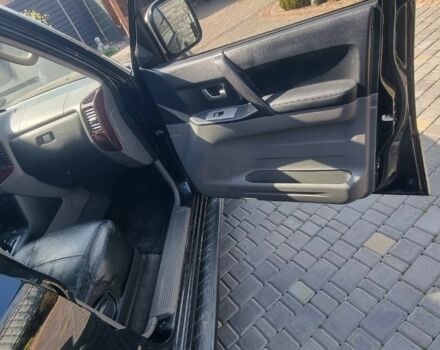 Чорний Міцубісі Паджеро, об'ємом двигуна 3 л та пробігом 315 тис. км за 7850 $, фото 11 на Automoto.ua