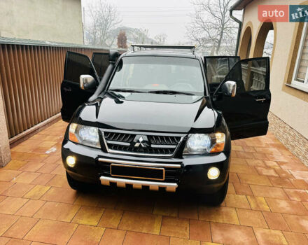 Черный Мицубиси Паджеро, объемом двигателя 3.2 л и пробегом 230 тыс. км за 10800 $, фото 127 на Automoto.ua