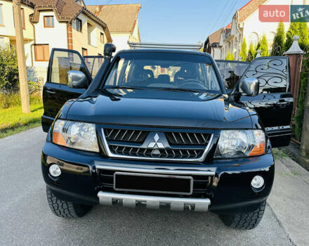 Черный Мицубиси Паджеро, объемом двигателя 3.2 л и пробегом 230 тыс. км за 10800 $, фото 101 на Automoto.ua