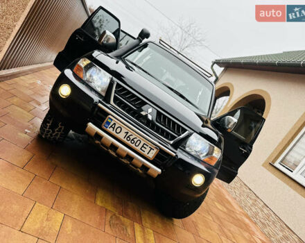 Черный Мицубиси Паджеро, объемом двигателя 3.2 л и пробегом 230 тыс. км за 10800 $, фото 135 на Automoto.ua