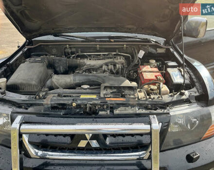 Черный Мицубиси Паджеро, объемом двигателя 2.97 л и пробегом 379 тыс. км за 8500 $, фото 15 на Automoto.ua