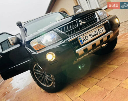 Черный Мицубиси Паджеро, объемом двигателя 3.2 л и пробегом 230 тыс. км за 10800 $, фото 146 на Automoto.ua