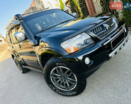 Черный Мицубиси Паджеро, объемом двигателя 3.2 л и пробегом 230 тыс. км за 10800 $, фото 117 на Automoto.ua