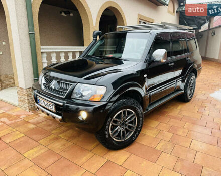 Черный Мицубиси Паджеро, объемом двигателя 3.2 л и пробегом 230 тыс. км за 10800 $, фото 139 на Automoto.ua