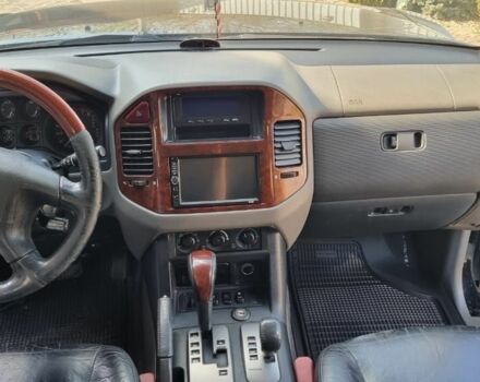 Чорний Міцубісі Паджеро, об'ємом двигуна 3 л та пробігом 315 тис. км за 7850 $, фото 22 на Automoto.ua
