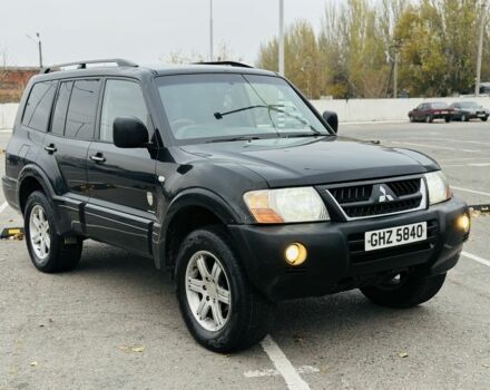 Черный Мицубиси Паджеро, объемом двигателя 3.2 л и пробегом 290 тыс. км за 4450 $, фото 3 на Automoto.ua