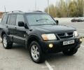 Черный Мицубиси Паджеро, объемом двигателя 3.2 л и пробегом 290 тыс. км за 4450 $, фото 3 на Automoto.ua