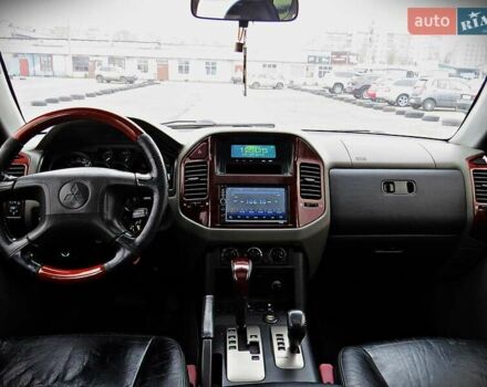 Черный Мицубиси Паджеро, объемом двигателя 2.97 л и пробегом 317 тыс. км за 7500 $, фото 14 на Automoto.ua