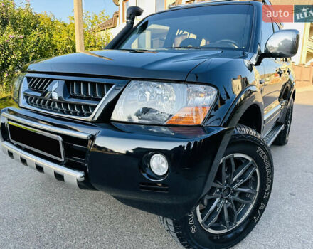Черный Мицубиси Паджеро, объемом двигателя 3.2 л и пробегом 230 тыс. км за 10800 $, фото 46 на Automoto.ua