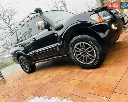 Черный Мицубиси Паджеро, объемом двигателя 3.2 л и пробегом 230 тыс. км за 10800 $, фото 136 на Automoto.ua