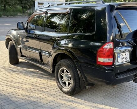 Чорний Міцубісі Паджеро, об'ємом двигуна 3 л та пробігом 265 тис. км за 8500 $, фото 3 на Automoto.ua