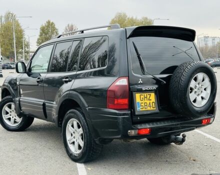 Черный Мицубиси Паджеро, объемом двигателя 3.2 л и пробегом 290 тыс. км за 4450 $, фото 2 на Automoto.ua