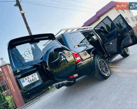 Черный Мицубиси Паджеро, объемом двигателя 3.2 л и пробегом 230 тыс. км за 10800 $, фото 60 на Automoto.ua