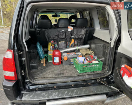 Черный Мицубиси Паджеро, объемом двигателя 2.97 л и пробегом 379 тыс. км за 8500 $, фото 10 на Automoto.ua