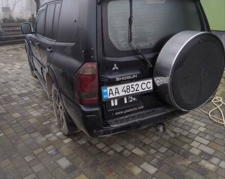 Черный Мицубиси Паджеро, объемом двигателя 3.2 л и пробегом 320 тыс. км за 6500 $, фото 2 на Automoto.ua