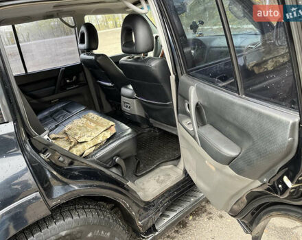 Черный Мицубиси Паджеро, объемом двигателя 2.97 л и пробегом 379 тыс. км за 8500 $, фото 4 на Automoto.ua