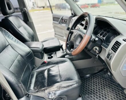 Черный Мицубиси Паджеро, объемом двигателя 3.2 л и пробегом 290 тыс. км за 4450 $, фото 13 на Automoto.ua