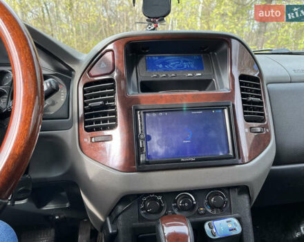 Черный Мицубиси Паджеро, объемом двигателя 2.97 л и пробегом 379 тыс. км за 8500 $, фото 12 на Automoto.ua