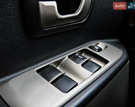 Черный Мицубиси Паджеро, объемом двигателя 2.97 л и пробегом 317 тыс. км за 7500 $, фото 6 на Automoto.ua