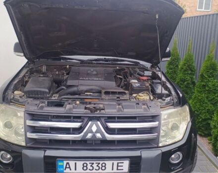 Черный Мицубиси Паджеро, объемом двигателя 3.83 л и пробегом 279 тыс. км за 12300 $, фото 1 на Automoto.ua