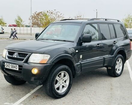 Черный Мицубиси Паджеро, объемом двигателя 3.2 л и пробегом 290 тыс. км за 4450 $, фото 4 на Automoto.ua