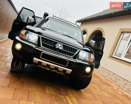 Черный Мицубиси Паджеро, объемом двигателя 3.2 л и пробегом 230 тыс. км за 10800 $, фото 16 на Automoto.ua