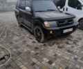 Черный Мицубиси Паджеро, объемом двигателя 3.2 л и пробегом 320 тыс. км за 6500 $, фото 1 на Automoto.ua