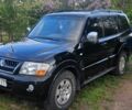 Чорний Міцубісі Паджеро, об'ємом двигуна 3 л та пробігом 315 тис. км за 7850 $, фото 1 на Automoto.ua