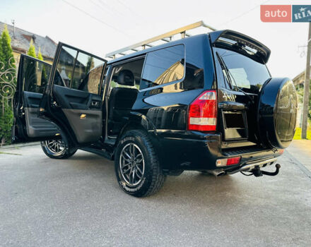 Черный Мицубиси Паджеро, объемом двигателя 3.2 л и пробегом 230 тыс. км за 10800 $, фото 70 на Automoto.ua