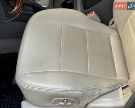 Чорний Міцубісі Паджеро, об'ємом двигуна 3.8 л та пробігом 260 тис. км за 10500 $, фото 15 на Automoto.ua