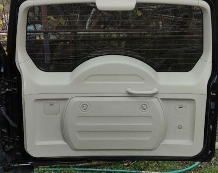 Черный Мицубиси Паджеро, объемом двигателя 3 л и пробегом 262 тыс. км за 10900 $, фото 13 на Automoto.ua