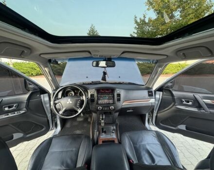 Черный Мицубиси Паджеро, объемом двигателя 2.4 л и пробегом 282 тыс. км за 13000 $, фото 20 на Automoto.ua