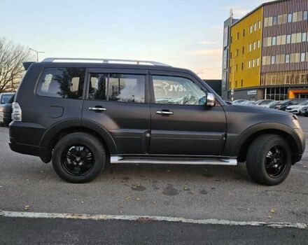 Чорний Міцубісі Паджеро, об'ємом двигуна 3.83 л та пробігом 360 тис. км за 12800 $, фото 9 на Automoto.ua