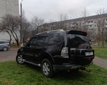 Черный Мицубиси Паджеро, объемом двигателя 3.2 л и пробегом 249 тыс. км за 13500 $, фото 3 на Automoto.ua