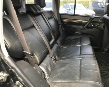 Черный Мицубиси Паджеро, объемом двигателя 3.2 л и пробегом 330 тыс. км за 12790 $, фото 19 на Automoto.ua