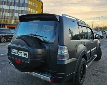 Чорний Міцубісі Паджеро, об'ємом двигуна 3.83 л та пробігом 360 тис. км за 12800 $, фото 5 на Automoto.ua