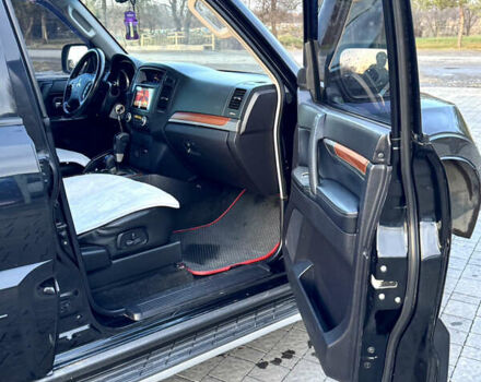 Черный Мицубиси Паджеро, объемом двигателя 3 л и пробегом 275 тыс. км за 9050 $, фото 38 на Automoto.ua