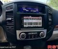 Черный Мицубиси Паджеро, объемом двигателя 3.2 л и пробегом 190 тыс. км за 13000 $, фото 6 на Automoto.ua