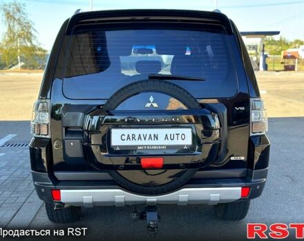 Черный Мицубиси Паджеро, объемом двигателя 3 л и пробегом 249 тыс. км за 10800 $, фото 3 на Automoto.ua