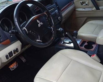 Черный Мицубиси Паджеро, объемом двигателя 3 л и пробегом 193 тыс. км за 11000 $, фото 15 на Automoto.ua