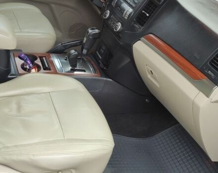 Черный Мицубиси Паджеро, объемом двигателя 3 л и пробегом 262 тыс. км за 10900 $, фото 10 на Automoto.ua