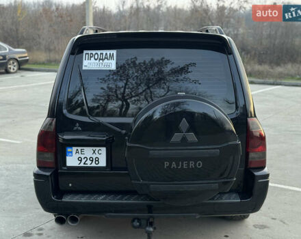 Чорний Міцубісі Паджеро, об'ємом двигуна 3.8 л та пробігом 260 тис. км за 10500 $, фото 3 на Automoto.ua