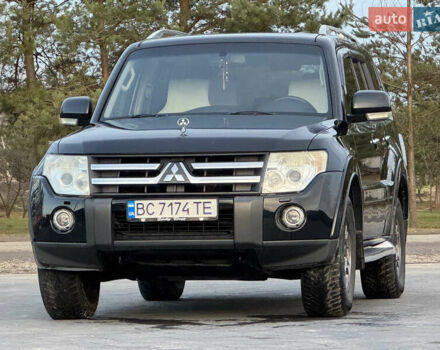 Черный Мицубиси Паджеро, объемом двигателя 3 л и пробегом 275 тыс. км за 9050 $, фото 6 на Automoto.ua