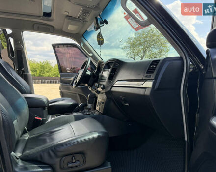 Чорний Міцубісі Паджеро, об'ємом двигуна 3.2 л та пробігом 260 тис. км за 12950 $, фото 18 на Automoto.ua