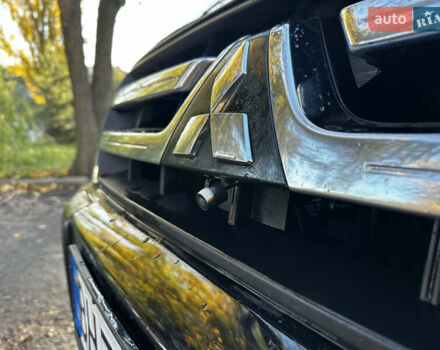 Чорний Міцубісі Паджеро, об'ємом двигуна 3.8 л та пробігом 216 тис. км за 8000 $, фото 24 на Automoto.ua