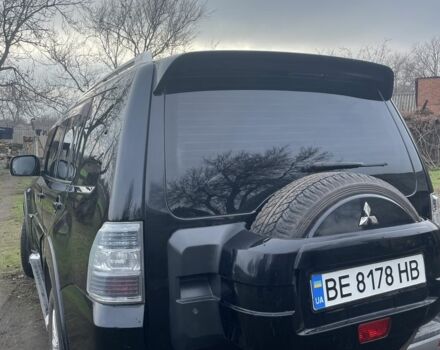 Чорний Міцубісі Паджеро, об'ємом двигуна 3.2 л та пробігом 280 тис. км за 13000 $, фото 5 на Automoto.ua