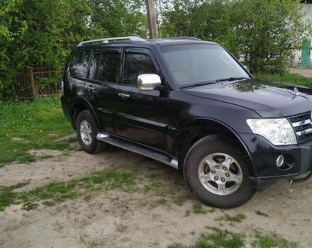 Чорний Міцубісі Паджеро, об'ємом двигуна 3 л та пробігом 213 тис. км за 10500 $, фото 1 на Automoto.ua